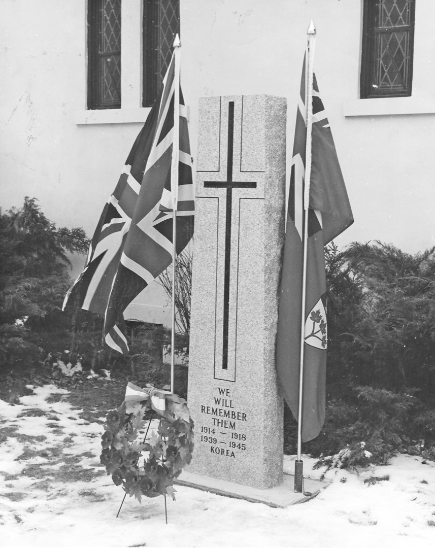 nd-war-memorial-fergus-adj