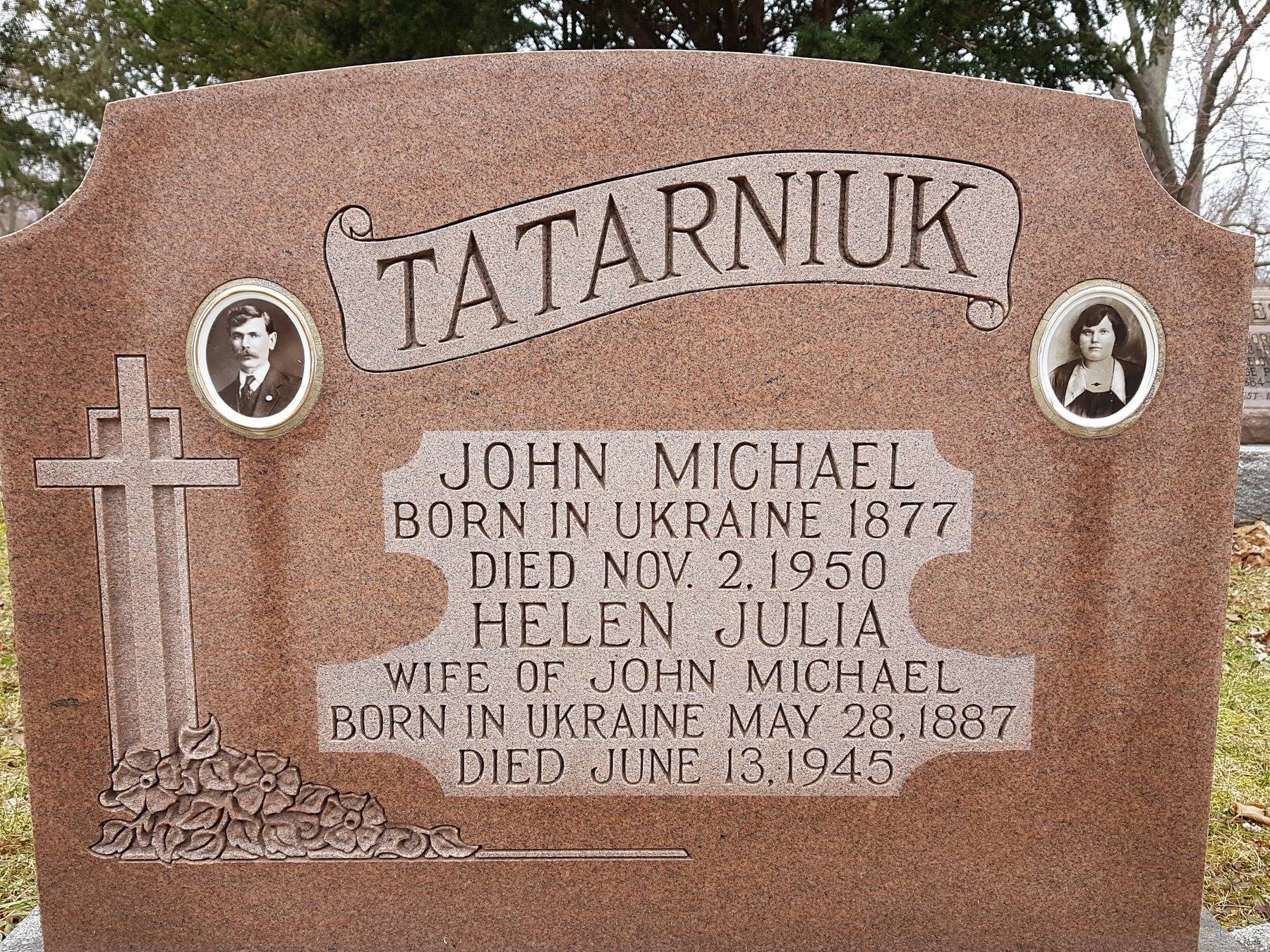 gravestone with family name Tatarniuk